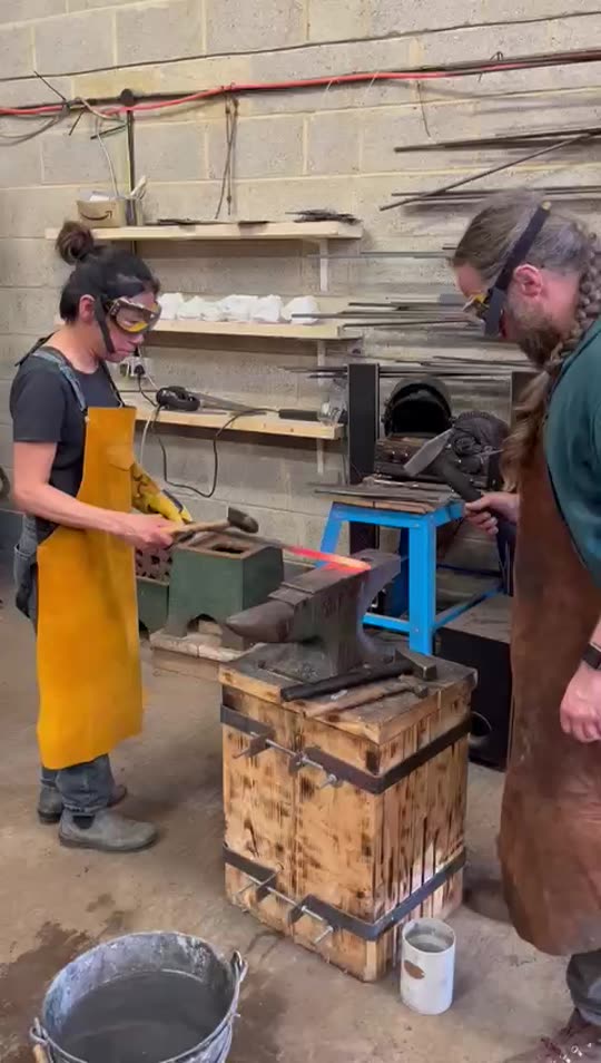 Video: Forging at the anvil on a blacksmithing day