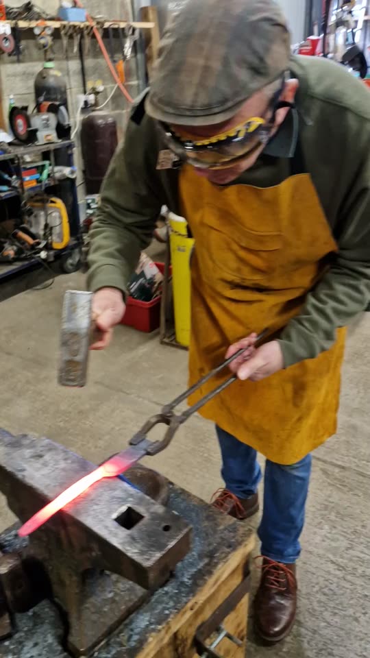 Video: Forging a Viking-style knife